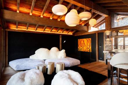 Salon Suite M Lodge Hôtel Séminaire Savoie, Saint-Martin-de-Belleville